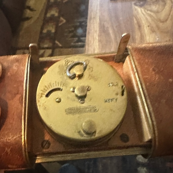 WELBY (Large) 7 JEWEL TRAVEL ALARM CLOCK LEATHER SLIDING CASE US ZONE GERMANY. - Picture 4 of 5